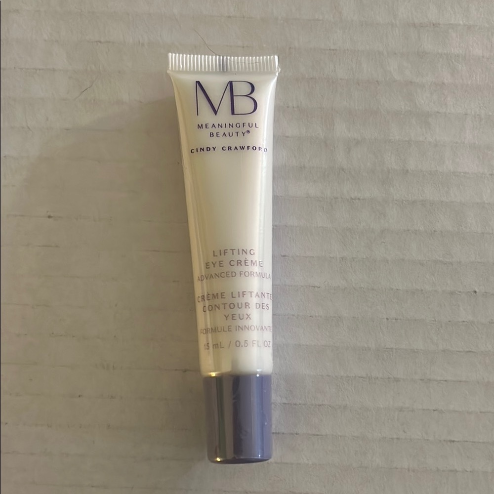 Meaningful Beauty Eye Crème in White and Purple